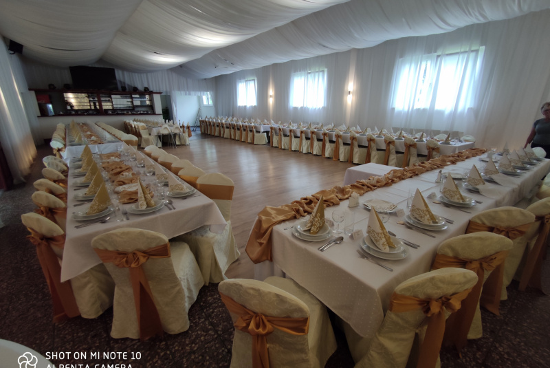 Salón & Catering / Svadby - foto Salón & Catering / Svadby - foto